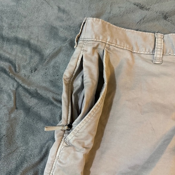 American Eagle Outfitters Tan Flat Front Shorts

#1054 - Picture 4 of 13